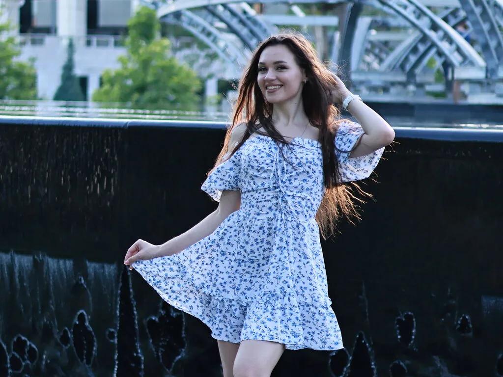 Naked DaisyAngrisano wants you to fuck her body now DaisyAngrisano from LiveJasmin