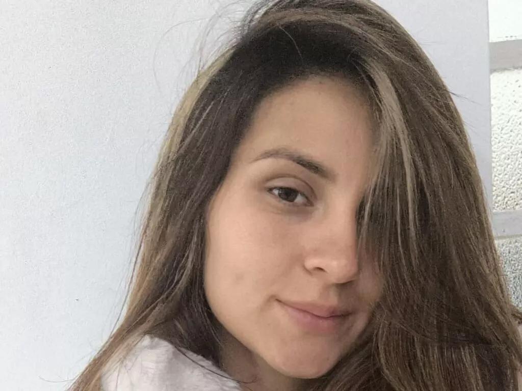 DanaRoman on LiveJasmin