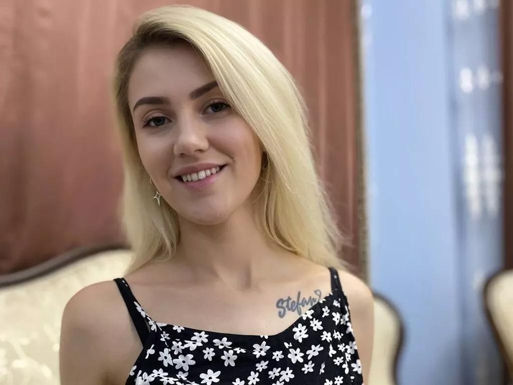 KristinaMoonless on LiveJasmin 