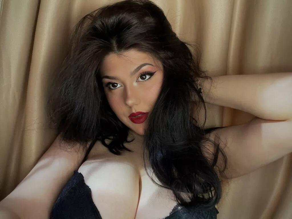 LoraPavlov on LiveJasmin 