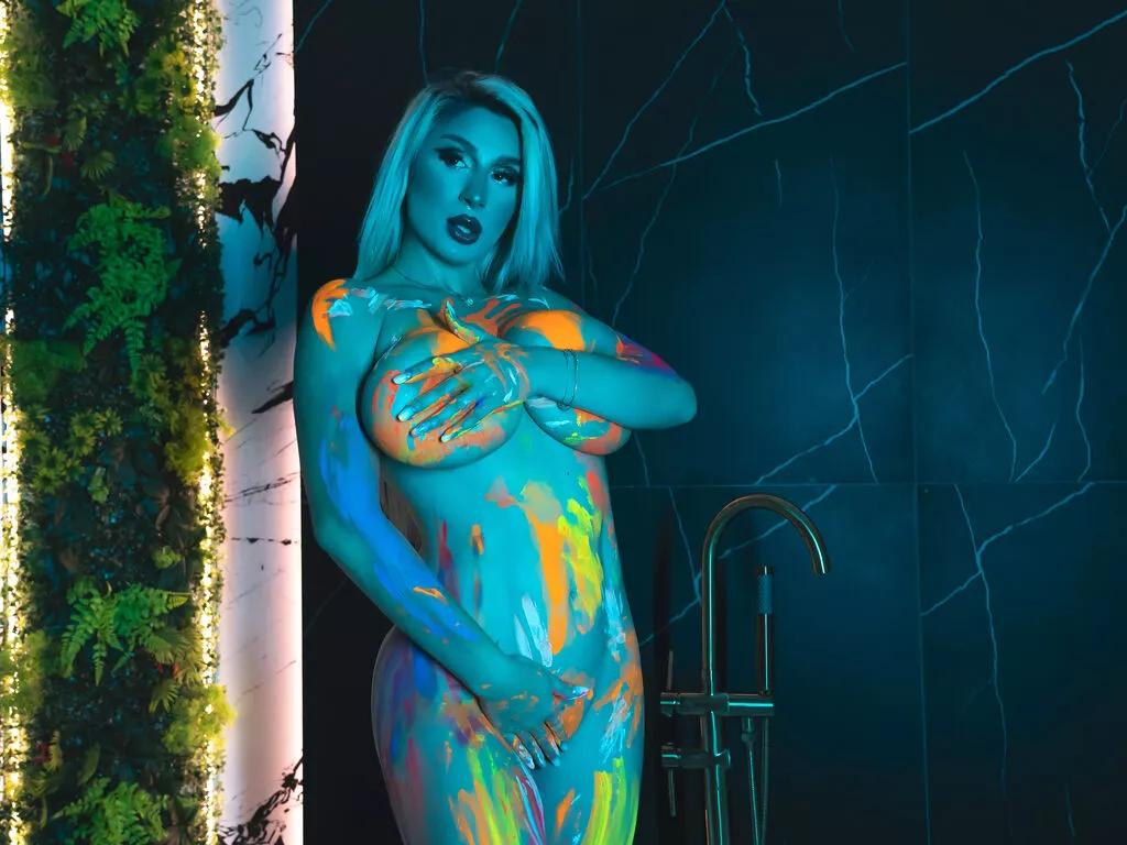 Lucy on LiveJasmin 