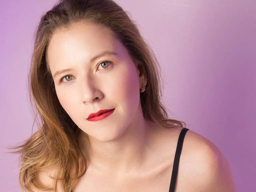 Explore LyraBloom, she wants to masturbate for you LyraBloom from LiveJasmin