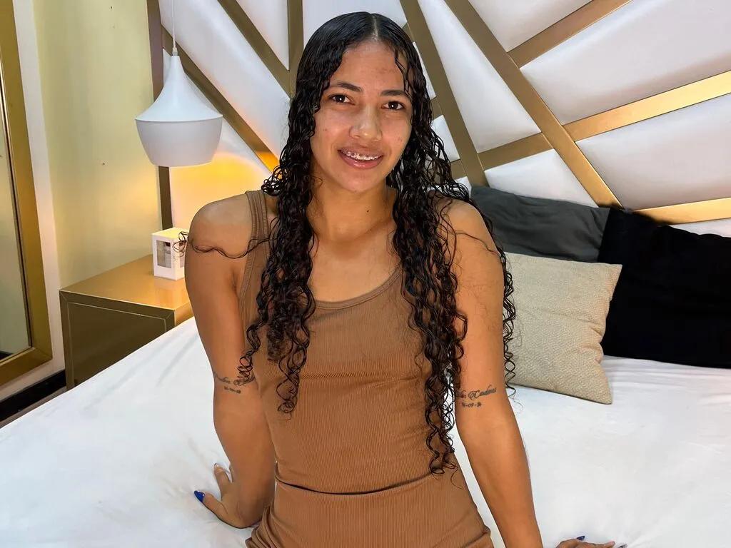 Watch LiveJasmin's MeganSiner MeganSiner from LiveJasmin