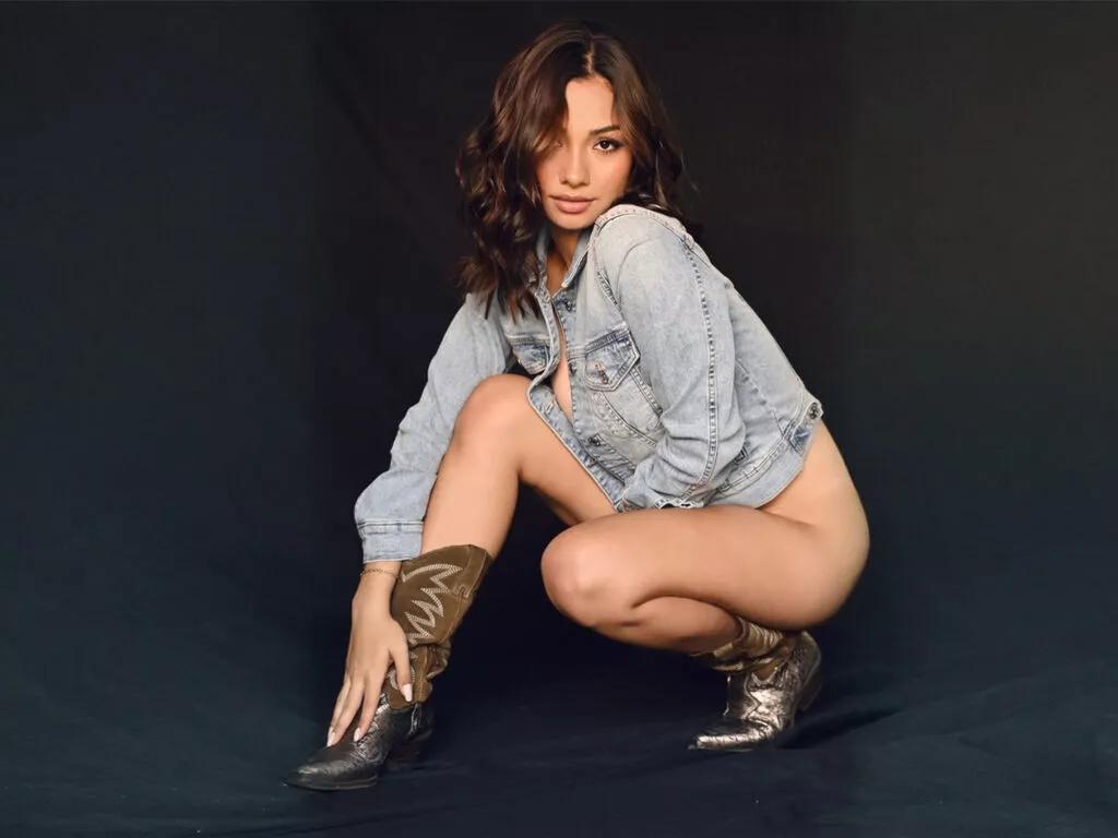 NaomiCruz on LiveJasmin 