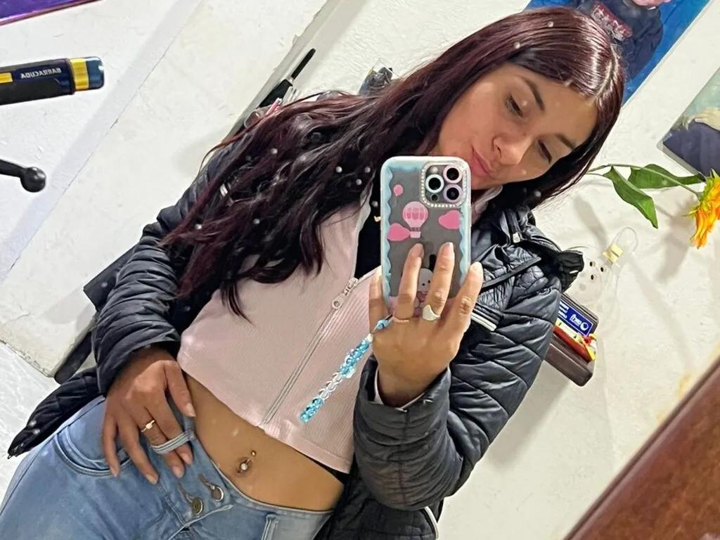 Discover 29 years old NickyMiler from LiveJasmin NickyMiler from LiveJasmin