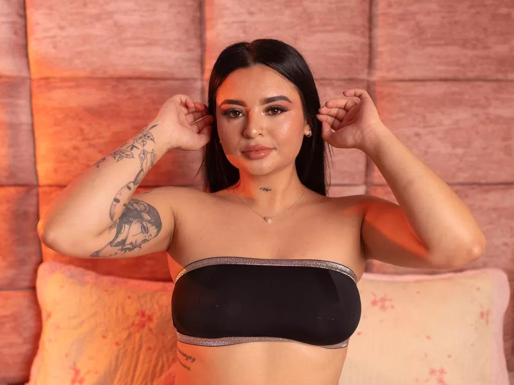 SabrinaBluee on LiveJasmin 