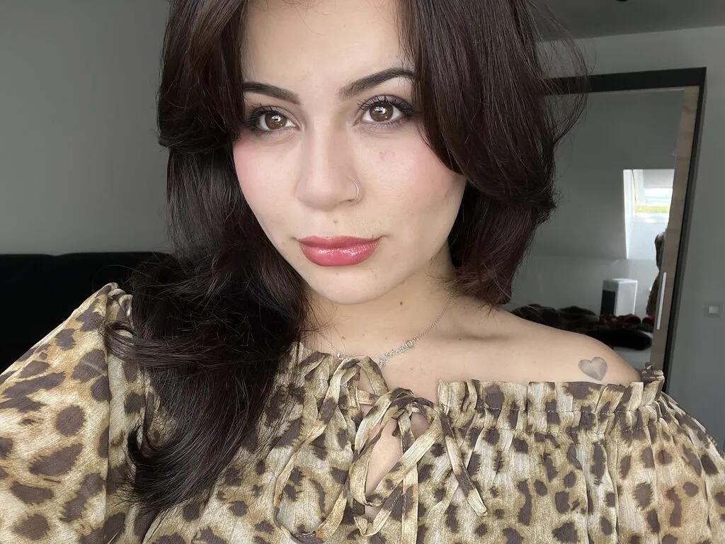 Explore LiveJasmin's ShantaleParist ShantaleParist from LiveJasmin