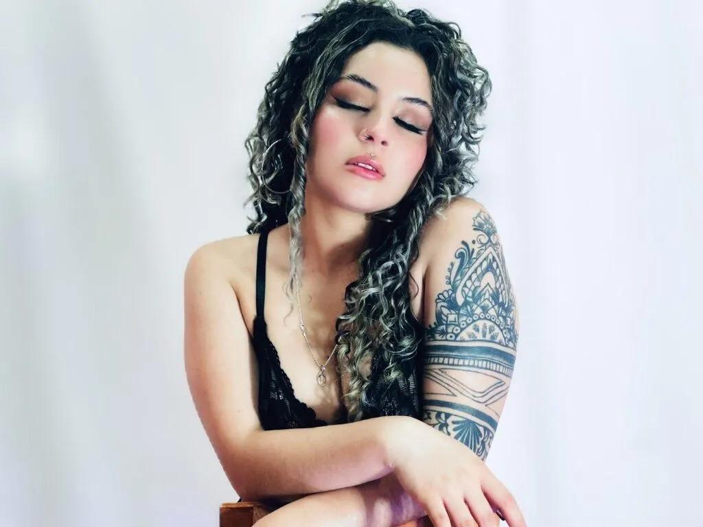 TinyMeyer on LiveJasmin