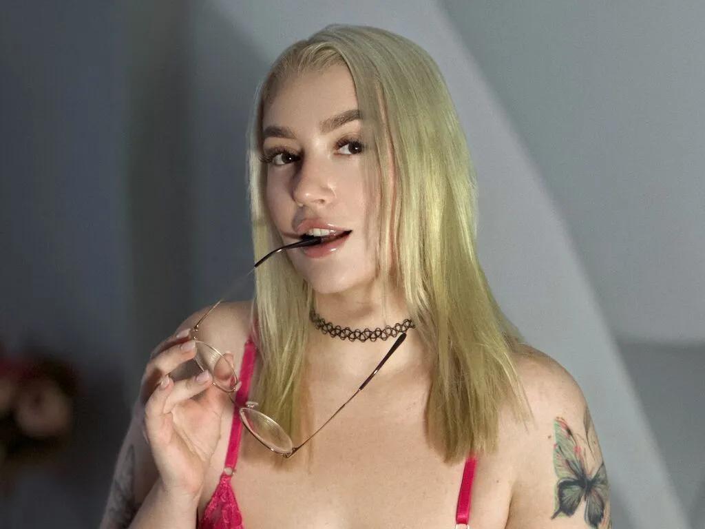 Masturbate to VictoriaChereti, she wants to masturbate for you VictoriaChereti from LiveJasmin