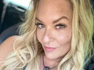 AnniLoveXXX on Streamate 