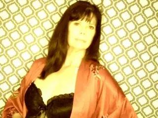 CrystalTreasures on Streamate 