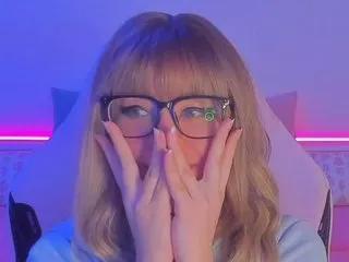 estivalae on Streamate 