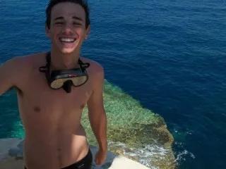 Youngdoc on Streamate 