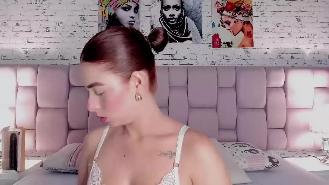 AlanaJoones on Streamray 