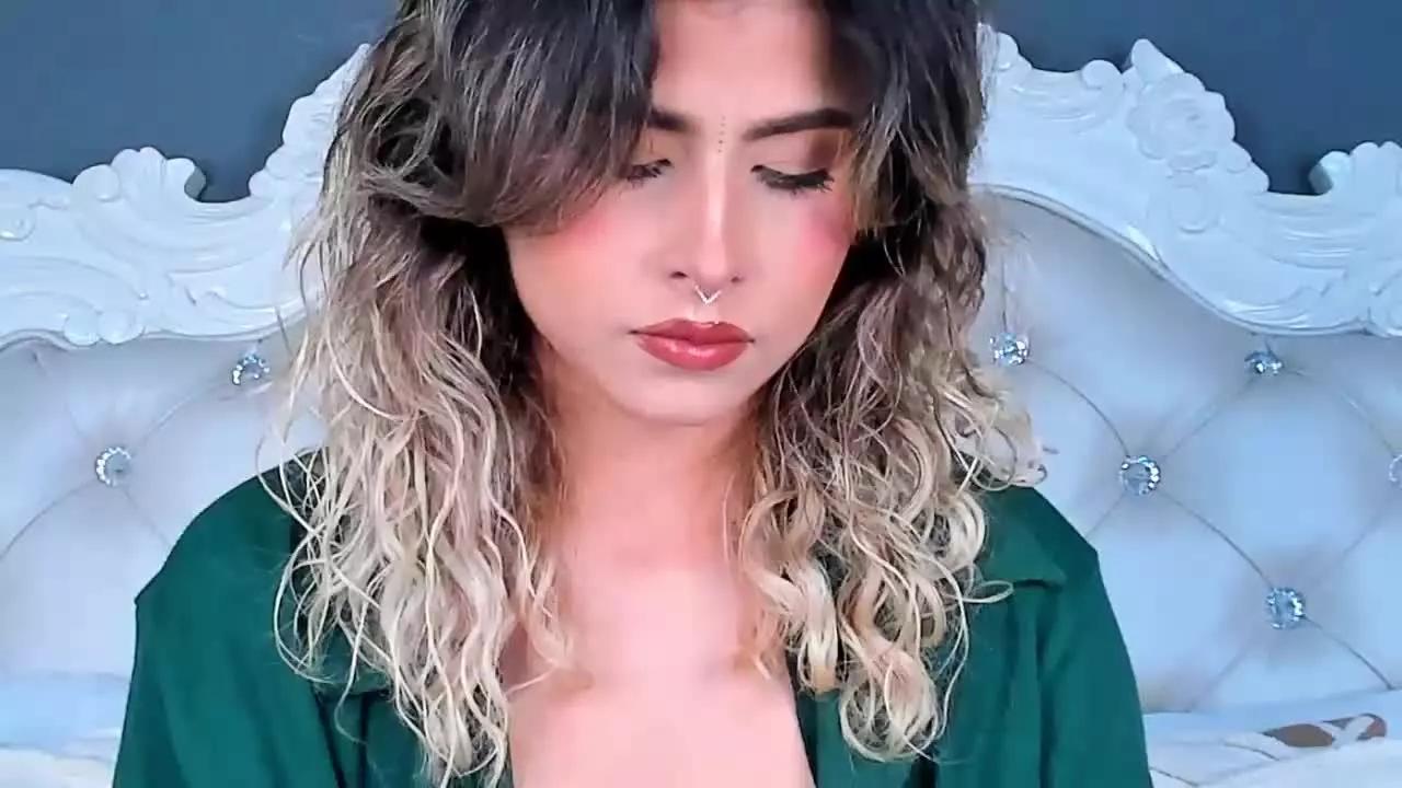 AmberBrooks on Streamray 