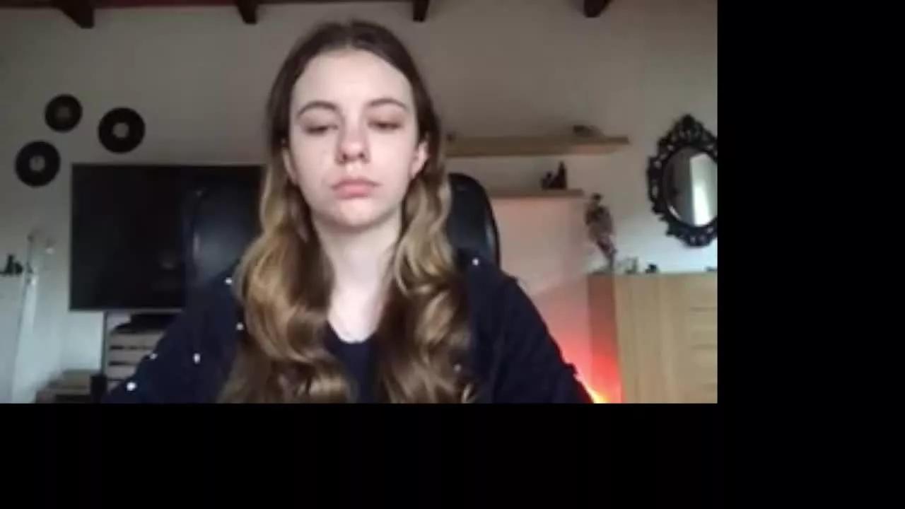 AriaFlirt on Streamray 