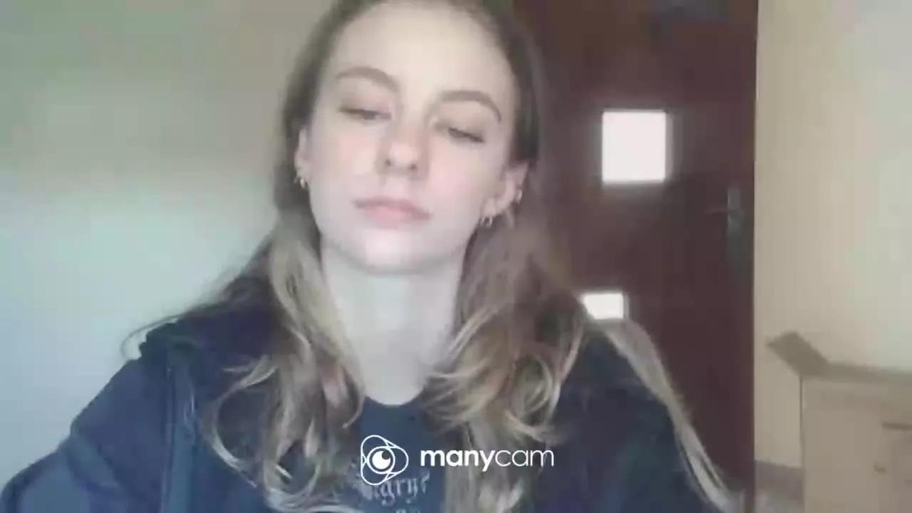 AriaFlirt on Streamray 