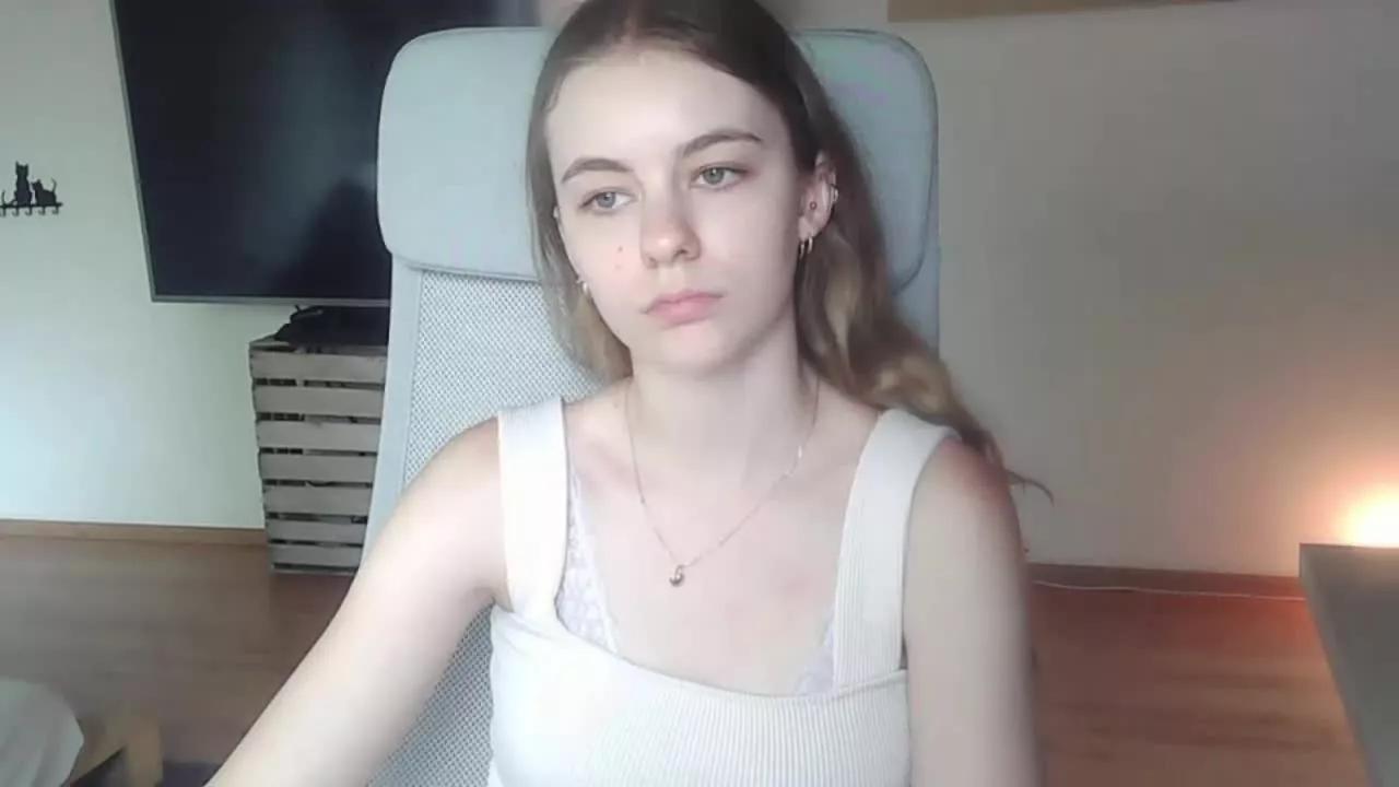 AriaFlirt on Streamray 