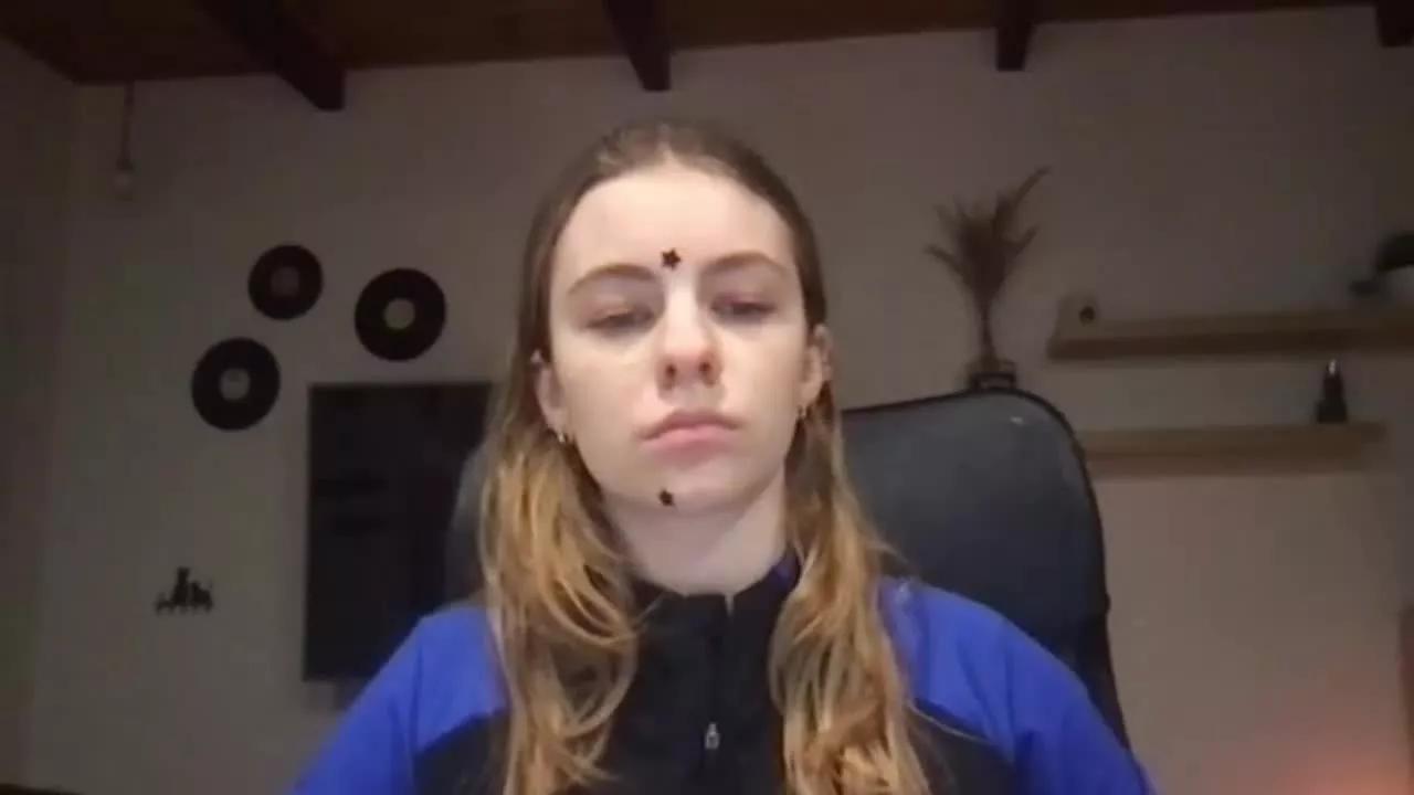 AriaFlirt on Streamray 