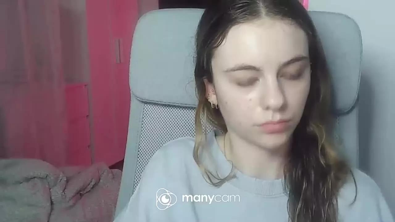 AriaFlirt on Streamray 
