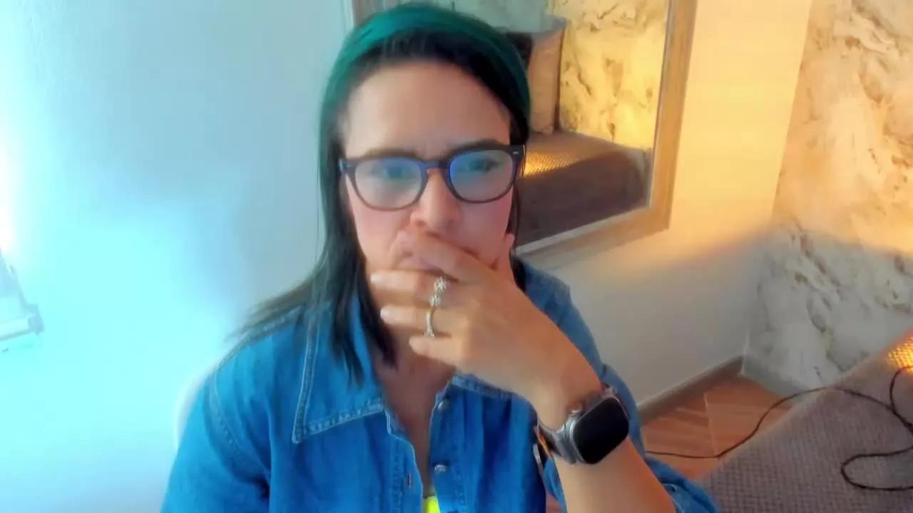 BrianaGarner on Streamray 