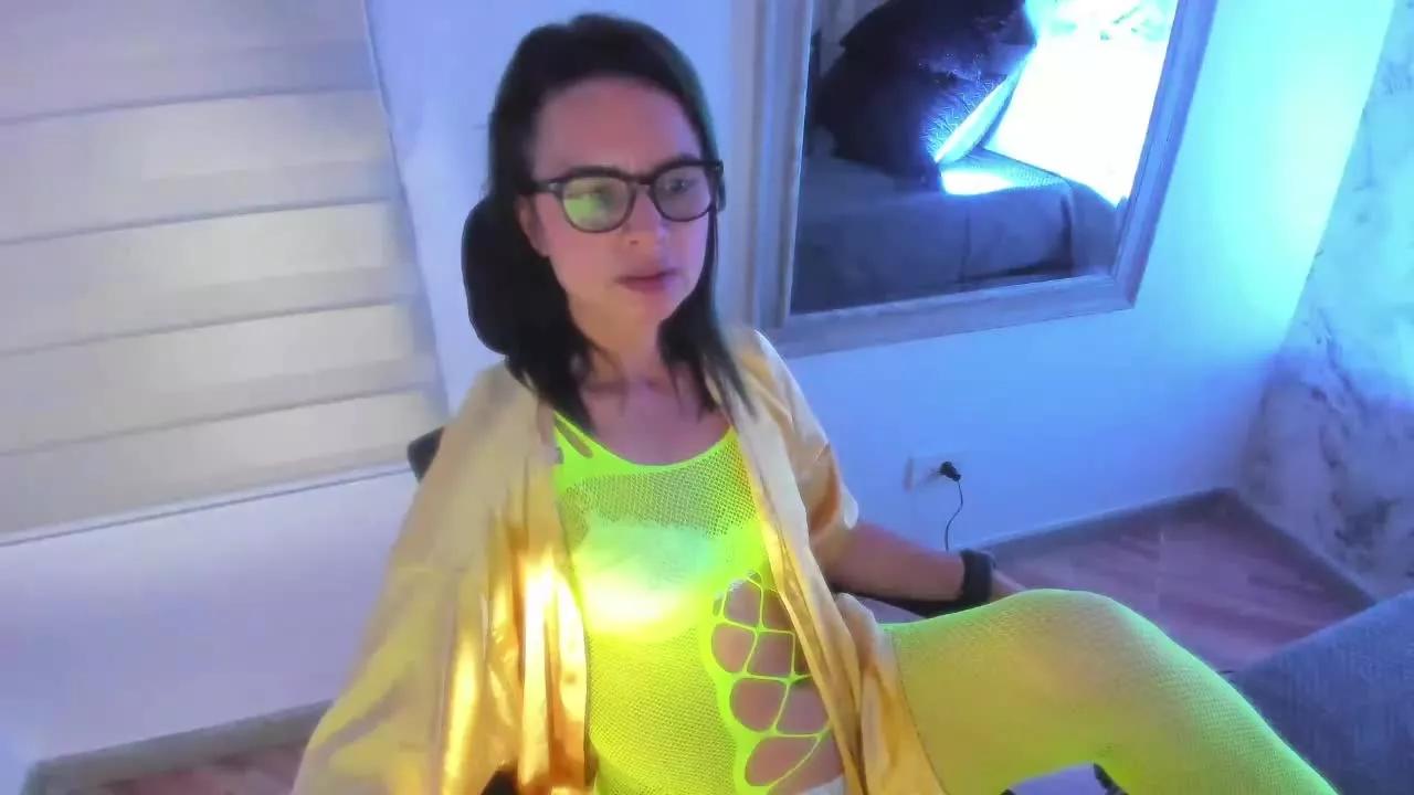 BrianaGarner on Streamray 