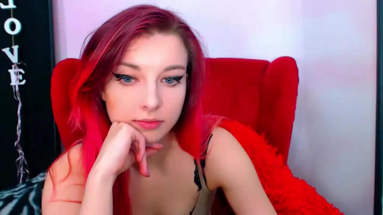 DominaLuna on Streamray 