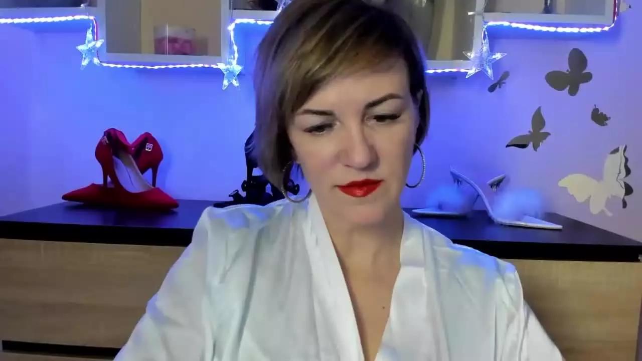 feliziaGLAM on Streamray 