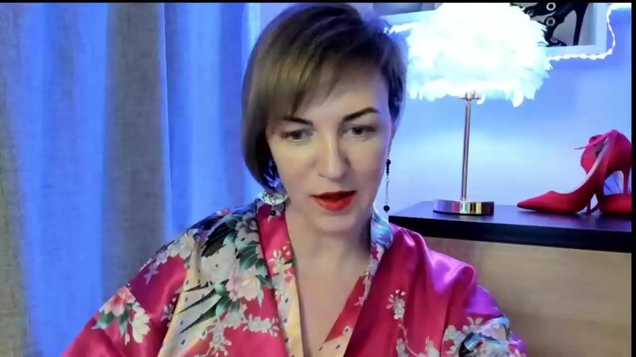 feliziaGLAM on Streamray 