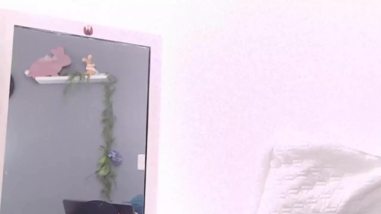 HoneyBunnyy on Streamray 