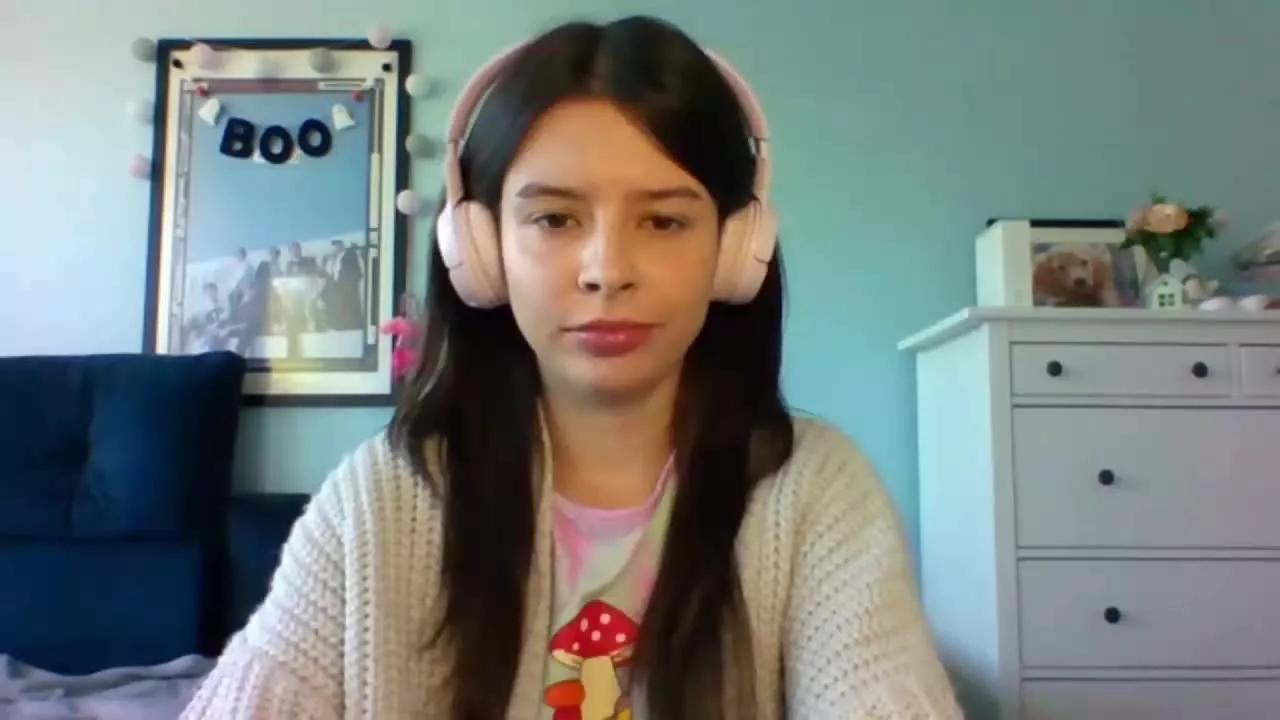 LariceTasty on Streamray 