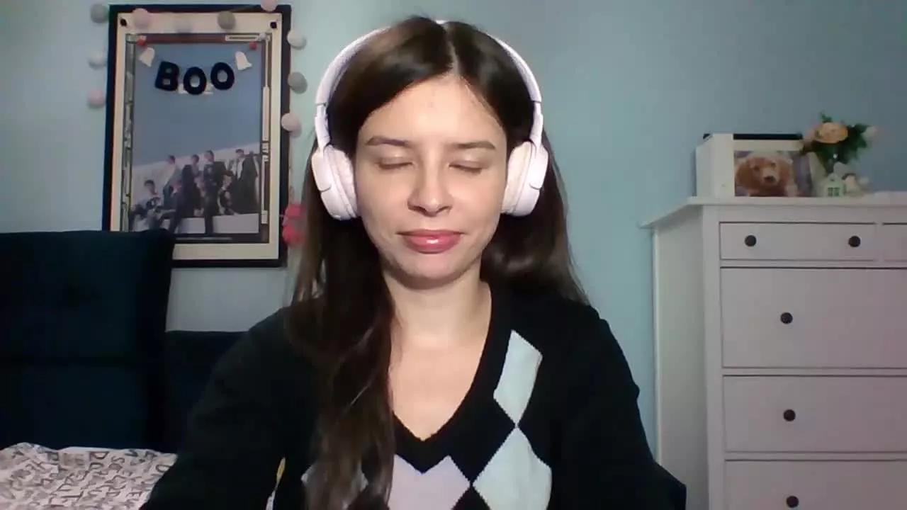 LariceTasty on Streamray 
