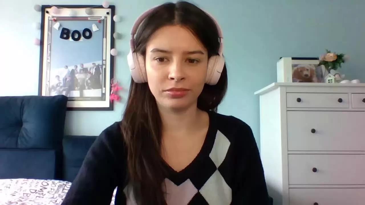LariceTasty on Streamray 