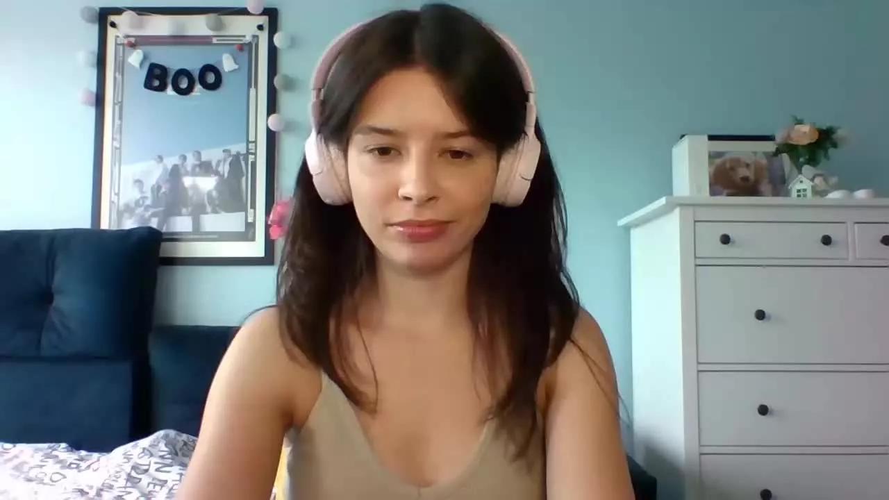 LariceTasty on Streamray 