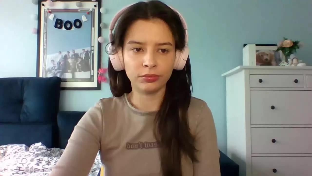 LariceTasty on Streamray 