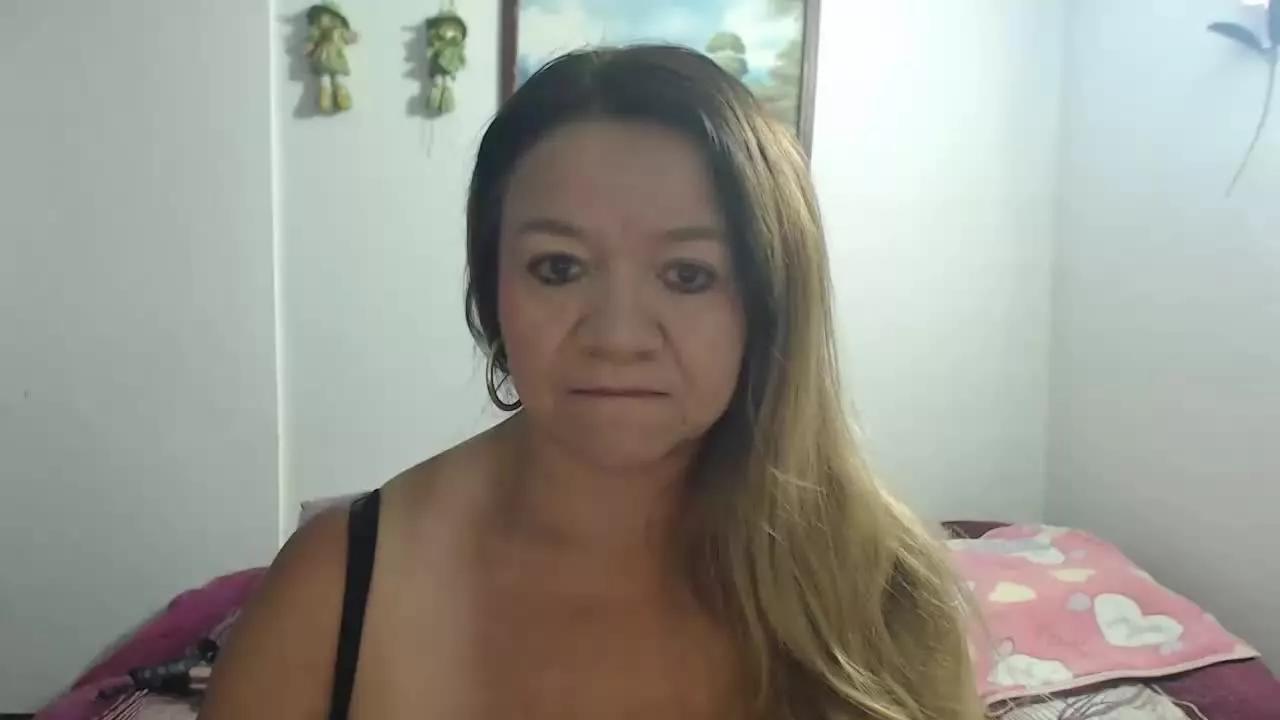 LattinJuanita on Streamray 