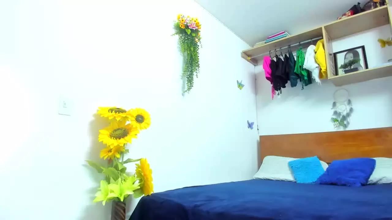 Lia_luz on Streamray 