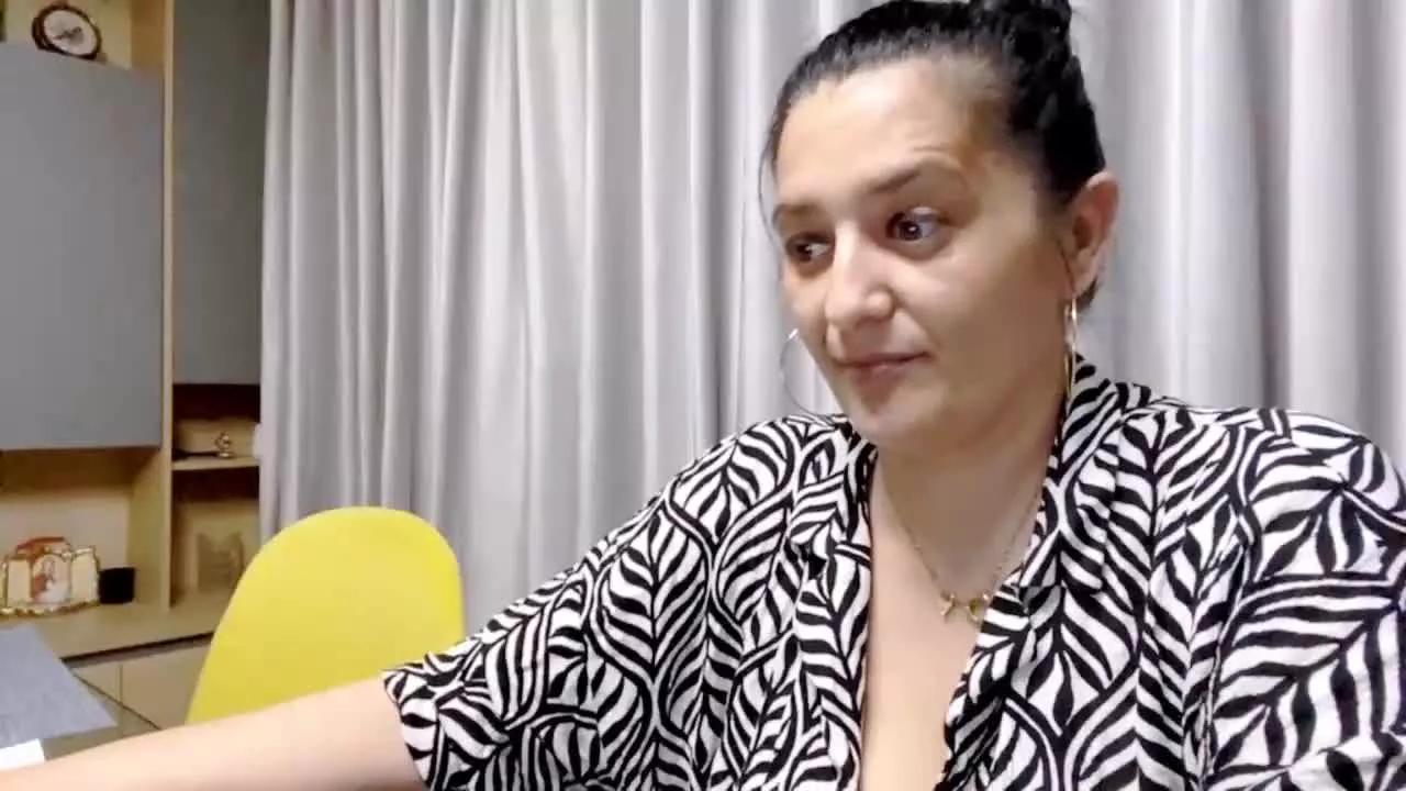 lovelymary2u on Streamray 