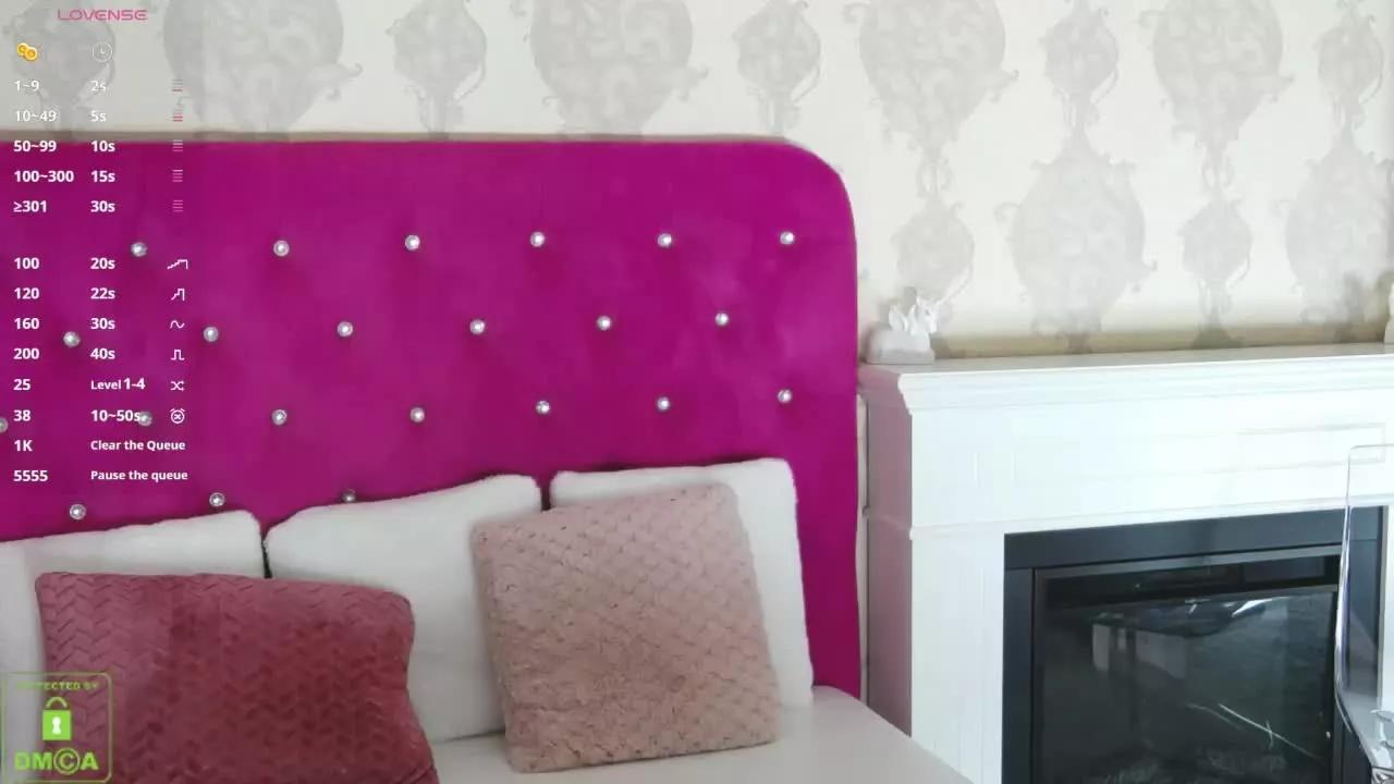 MaddySpearss on Streamray 