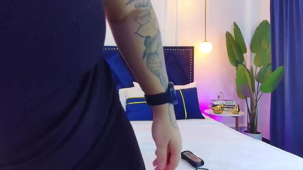 MadisonMoore on Streamray 