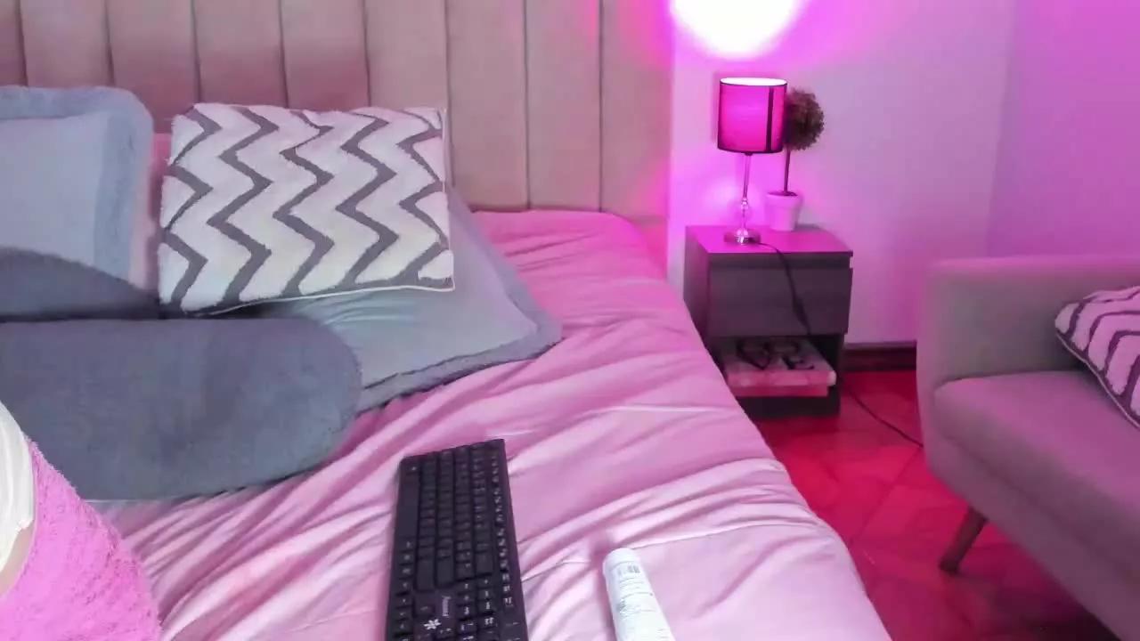 Mailynrose on Streamray 