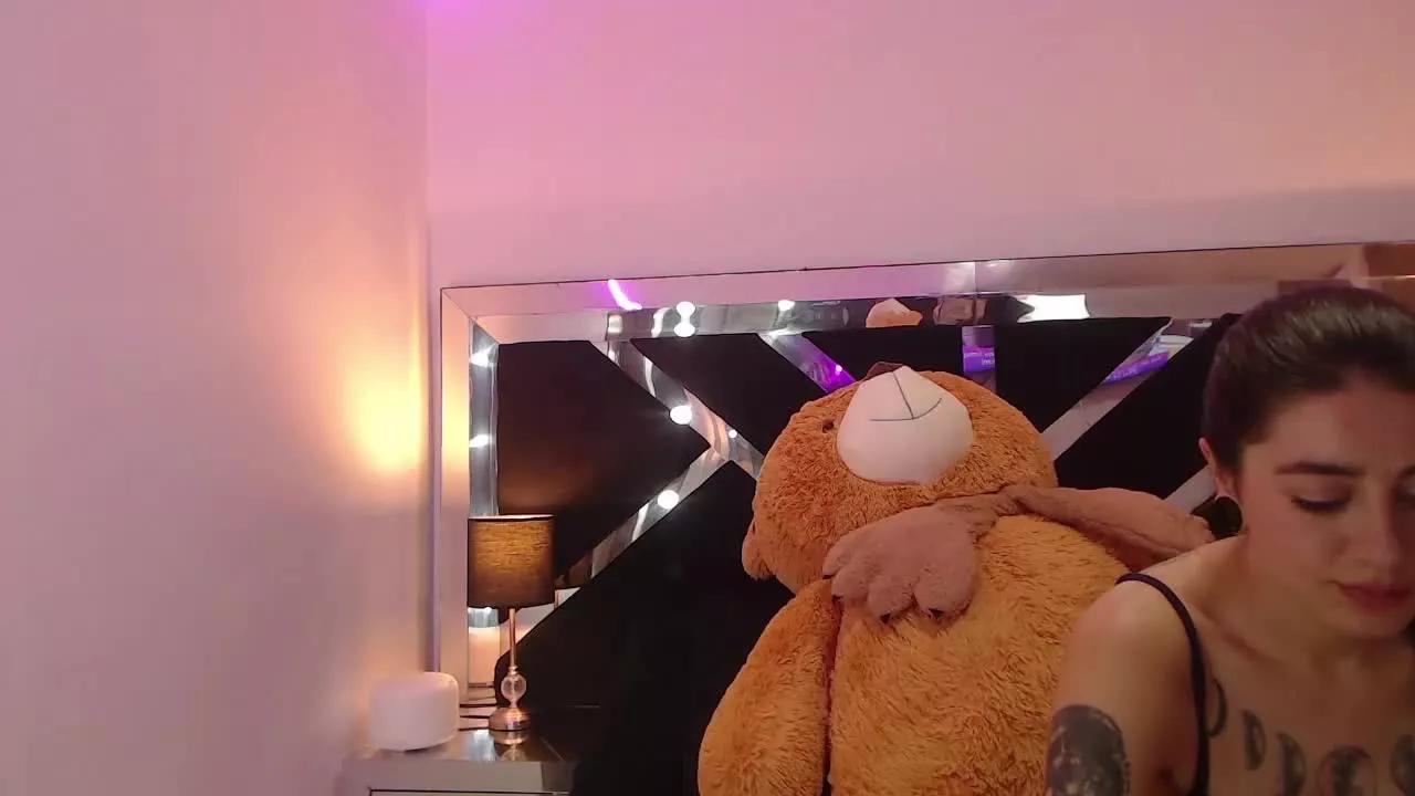 Maria_Moon on Streamray 
