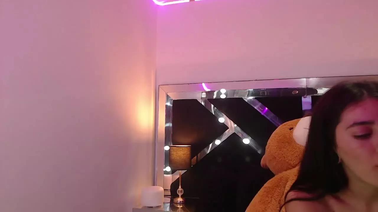 Maria_Moon on Streamray 