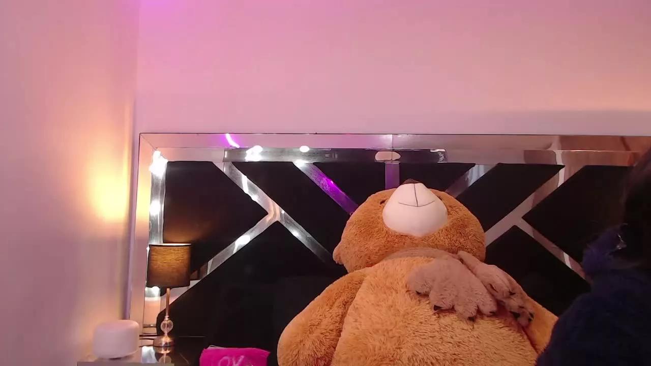 Maria_Moon on Streamray 