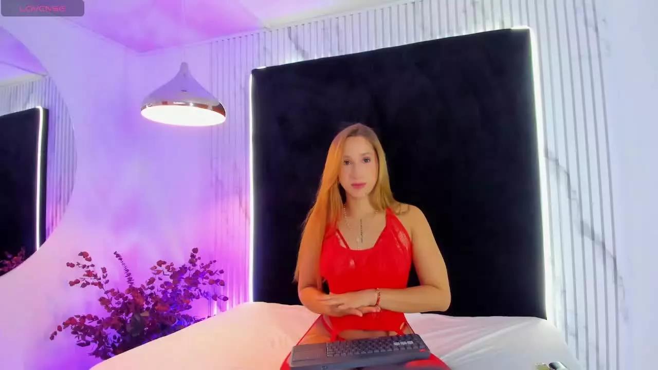 MONIK_FOXX25 on Streamray 