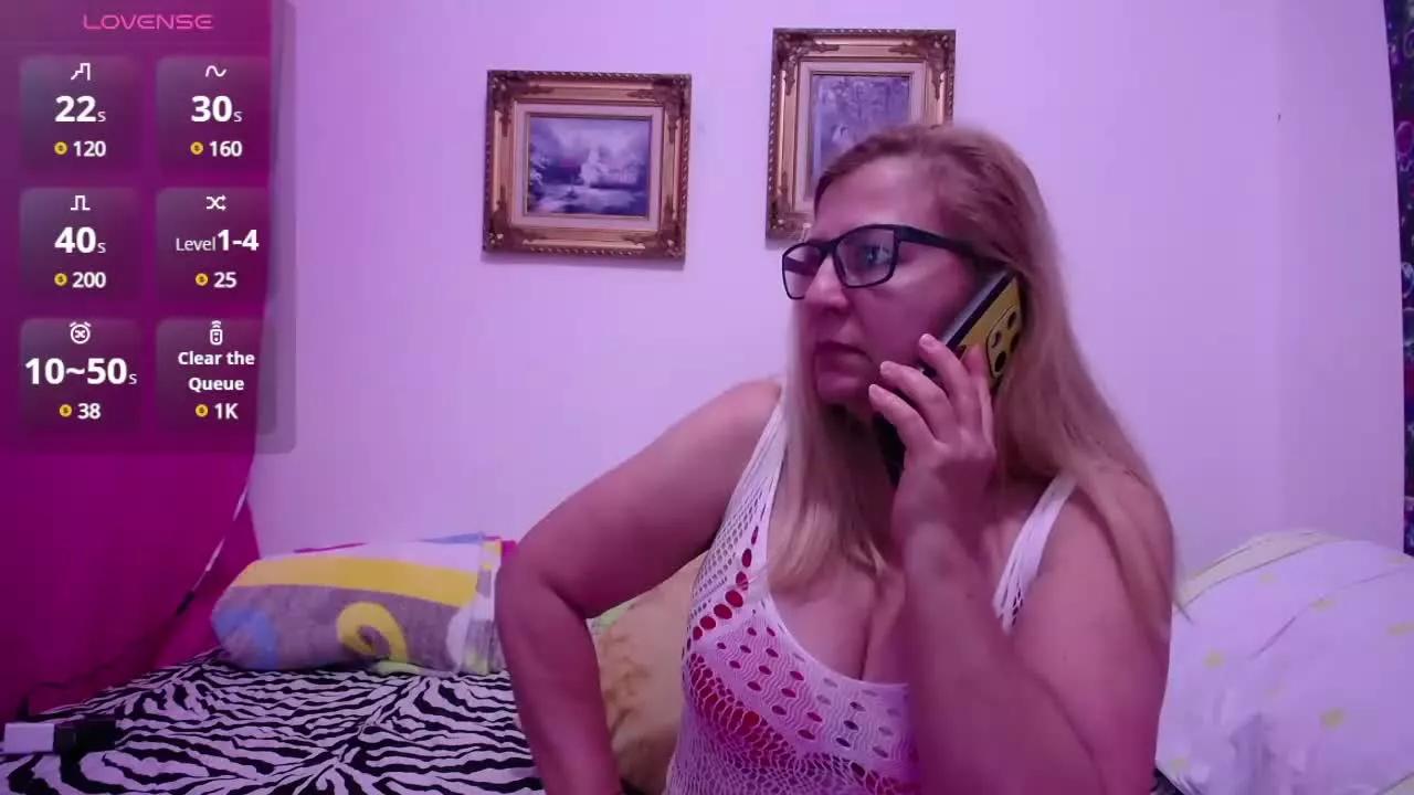 razzisweet on Streamray 