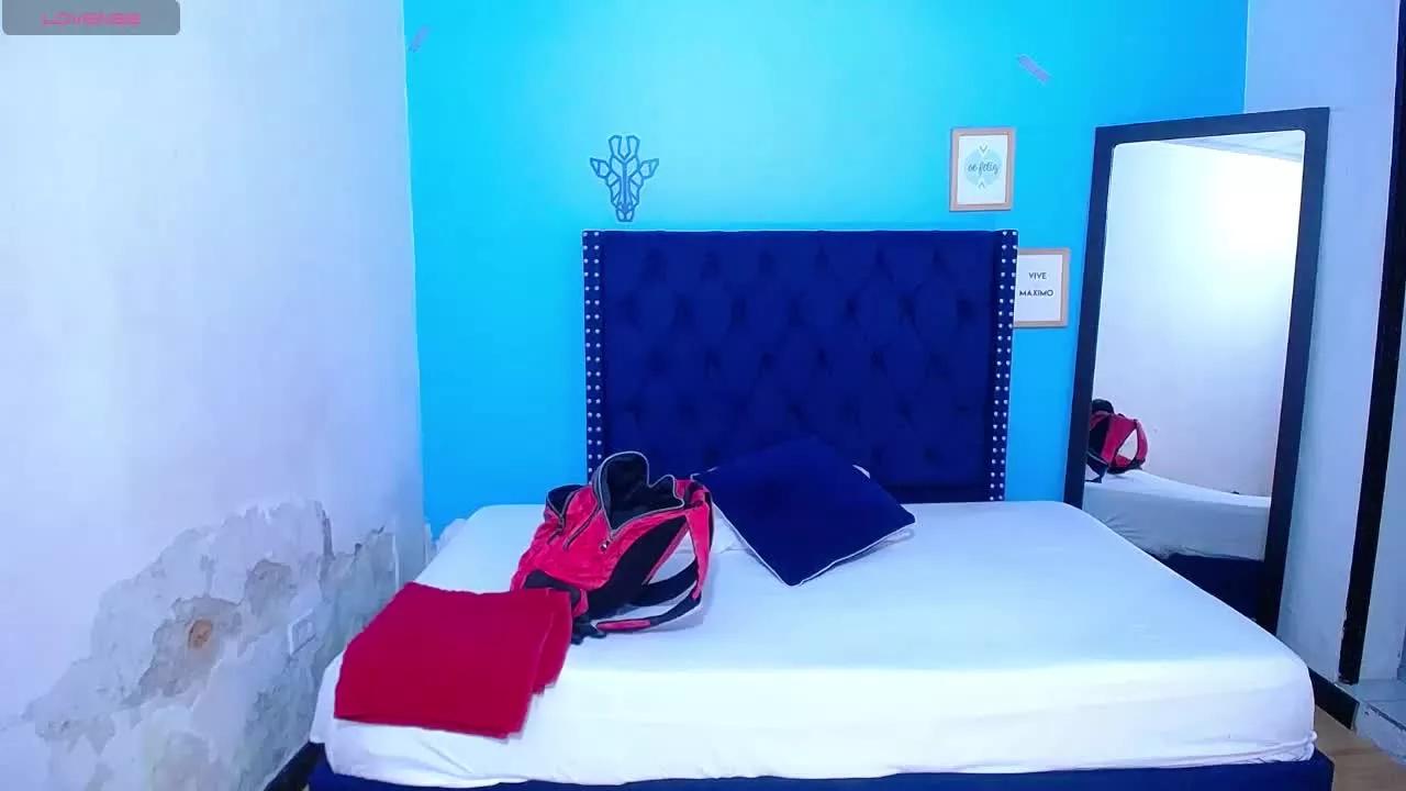 slutty_redhead on Streamray 