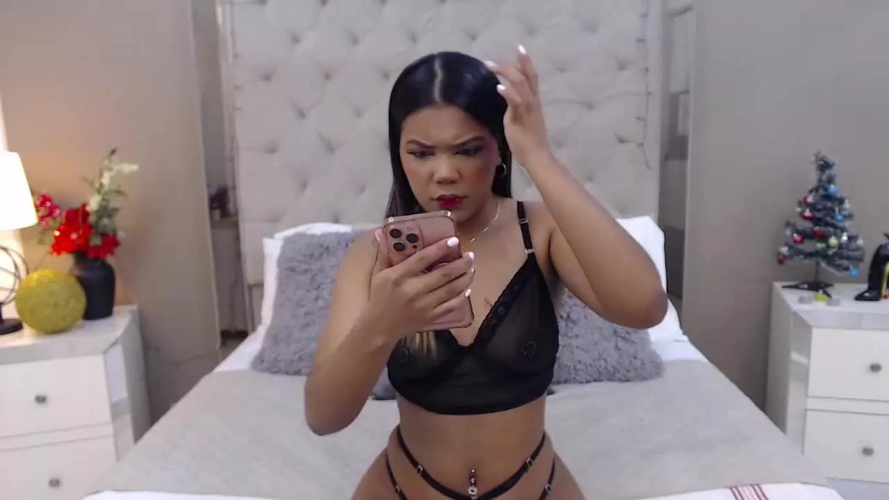SusieHerrera on Streamray 
