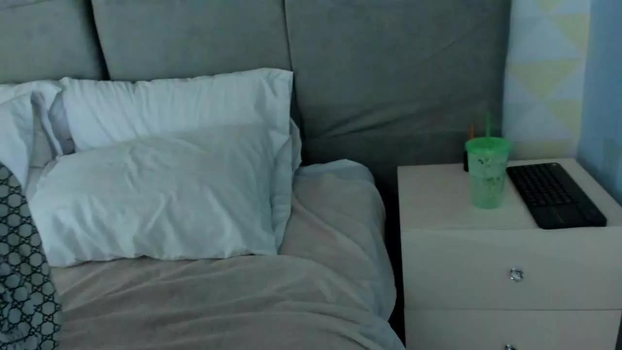 VictoriaWillsss on Streamray 