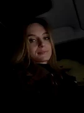 Freechat -AngelAri- on StripChat